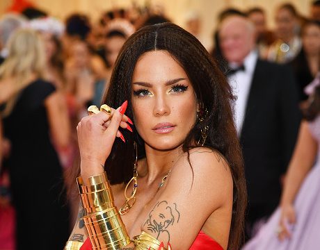NEW YORK, NEW YORK - MAY 06: Halsey attends The 2019 Met Gala Celebrating Camp: Notes on Fashion at Metropolitan Museum of Art on May 06, 2019 in New York City. (Photo by Dimitrios Kambouris/Getty Images for The Met Museum/Vogue)