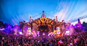 Lista com os maiores festivais de música do mundo (imagem do festival Tomorrowland).